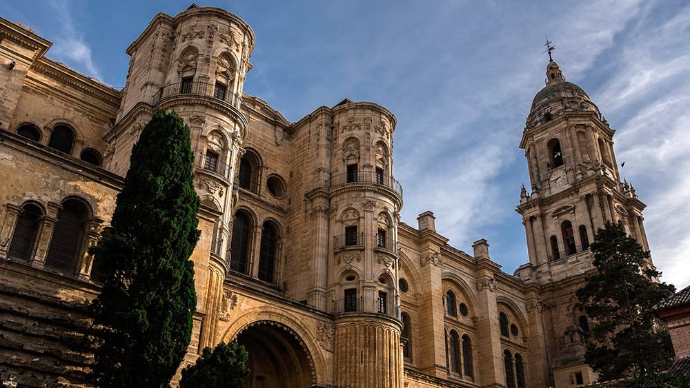 Visita guiada de Málaga al completo con entradas - Málaga a pie